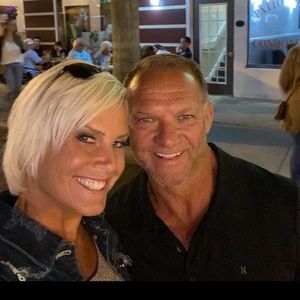 Meet your Posher, Laurie